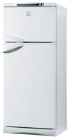 Холодильник Indesit ST 145 белый